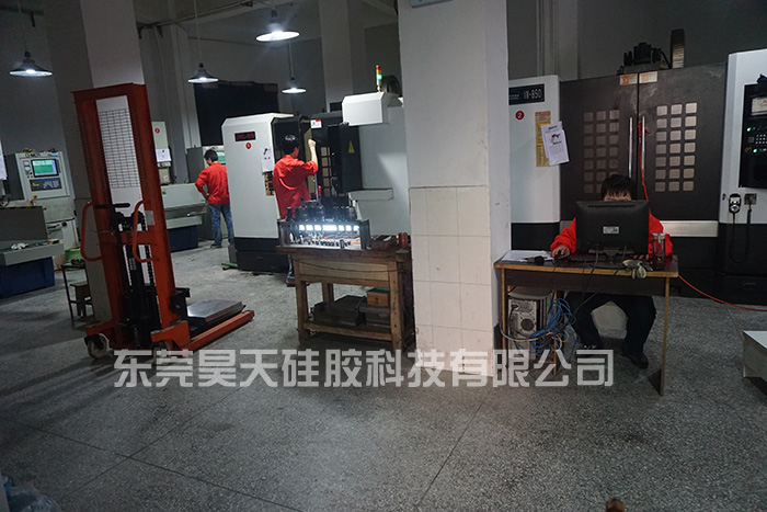 硅胶套生产厂家开发硅胶耳机收纳盒